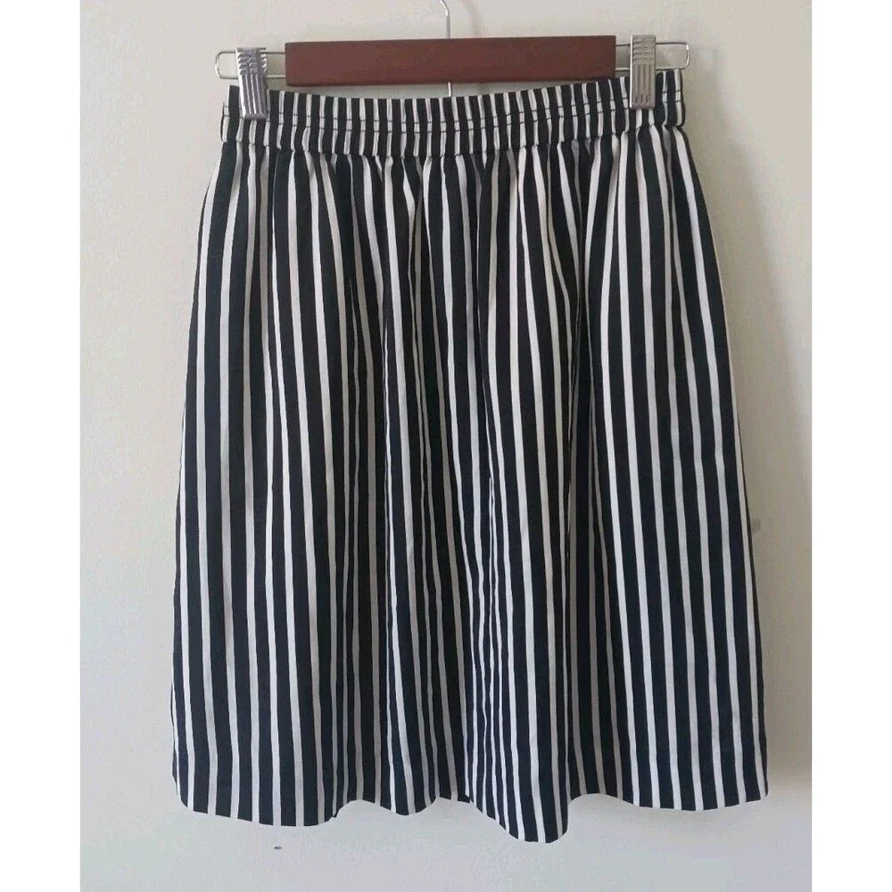 J.Crew Mercantile Pleated Skirt Women 0 Black White Striped Knee Length